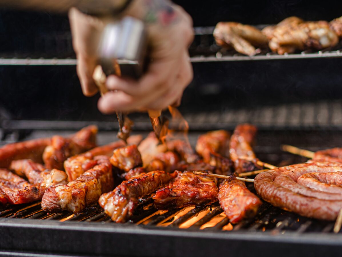 närbild på bauergårdens grill under 1:a maj ifrande med grillbuffé